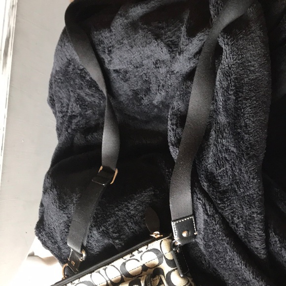 🖤Coach branded cross body purse 🖤 - Picture 4 of 4